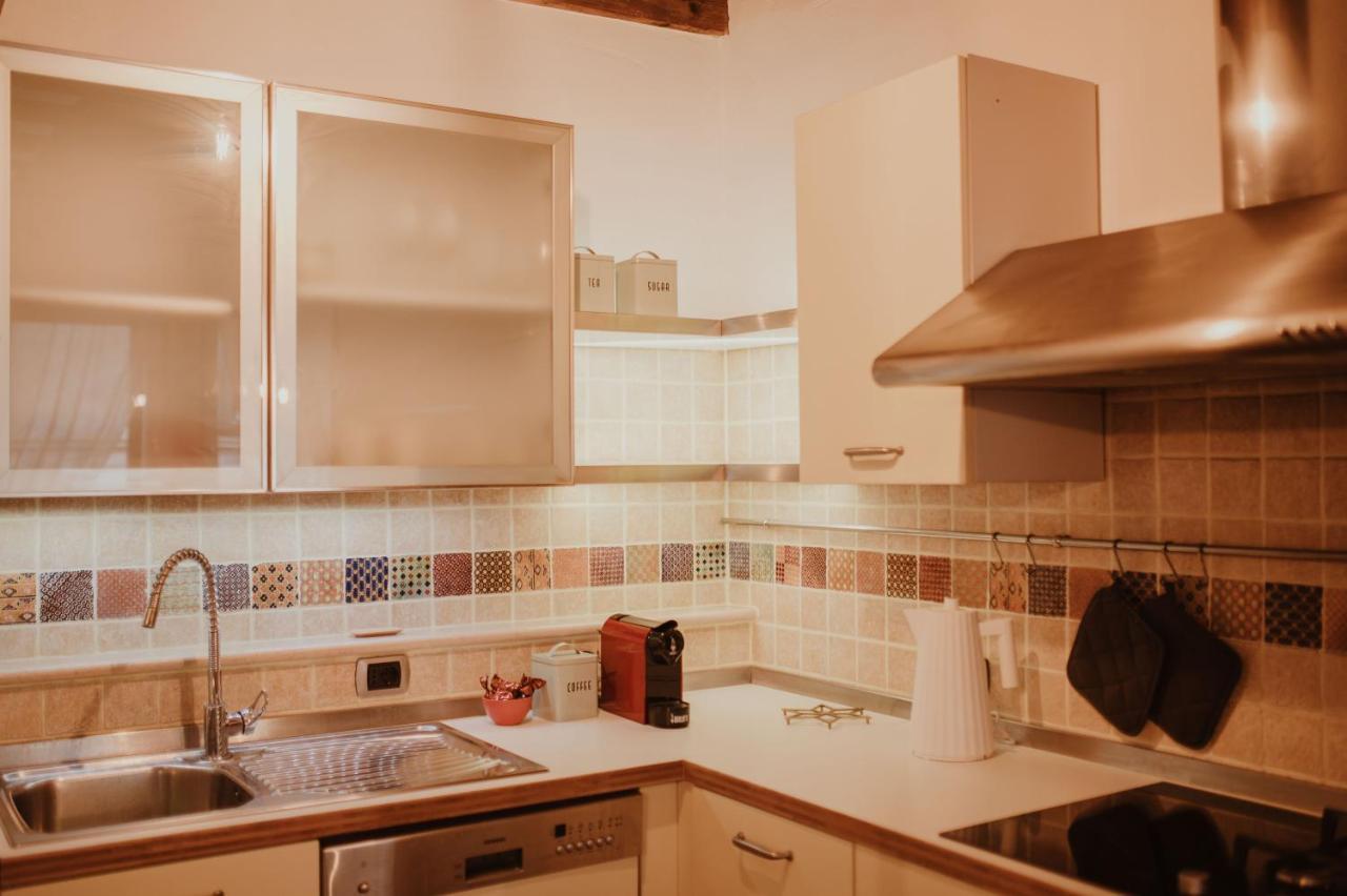 Casa Sgarzarie Exclusive Apartment Verona Exteriör bild